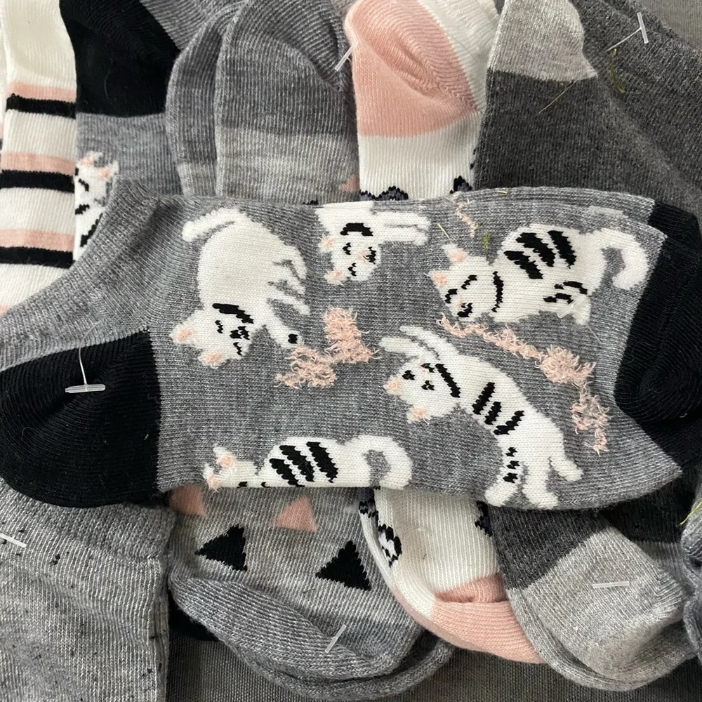 Cute Gray and Pink Cat Pattern Socks Set